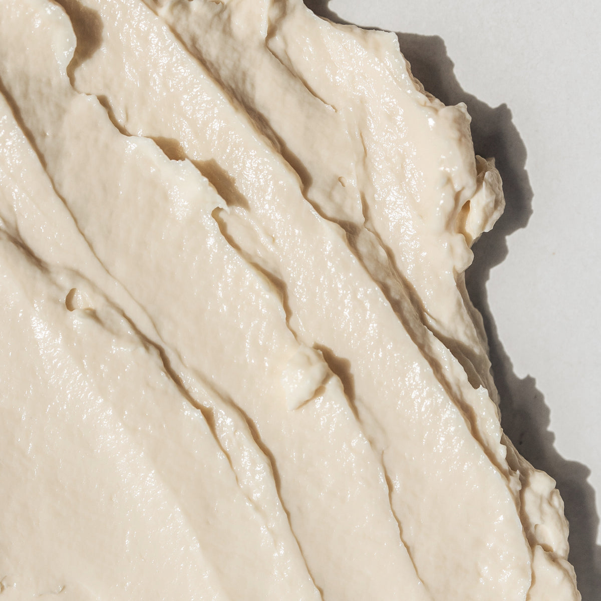 Bounce Butter SPF 30 Mineral Sunscreen Moisturizing Body Mousse product details mineral sunscreen brush applicator