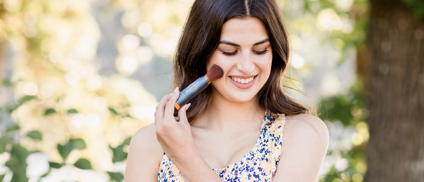 Brush On Block Touch of Tan SPF 30 Mineral Powder Sunscreen