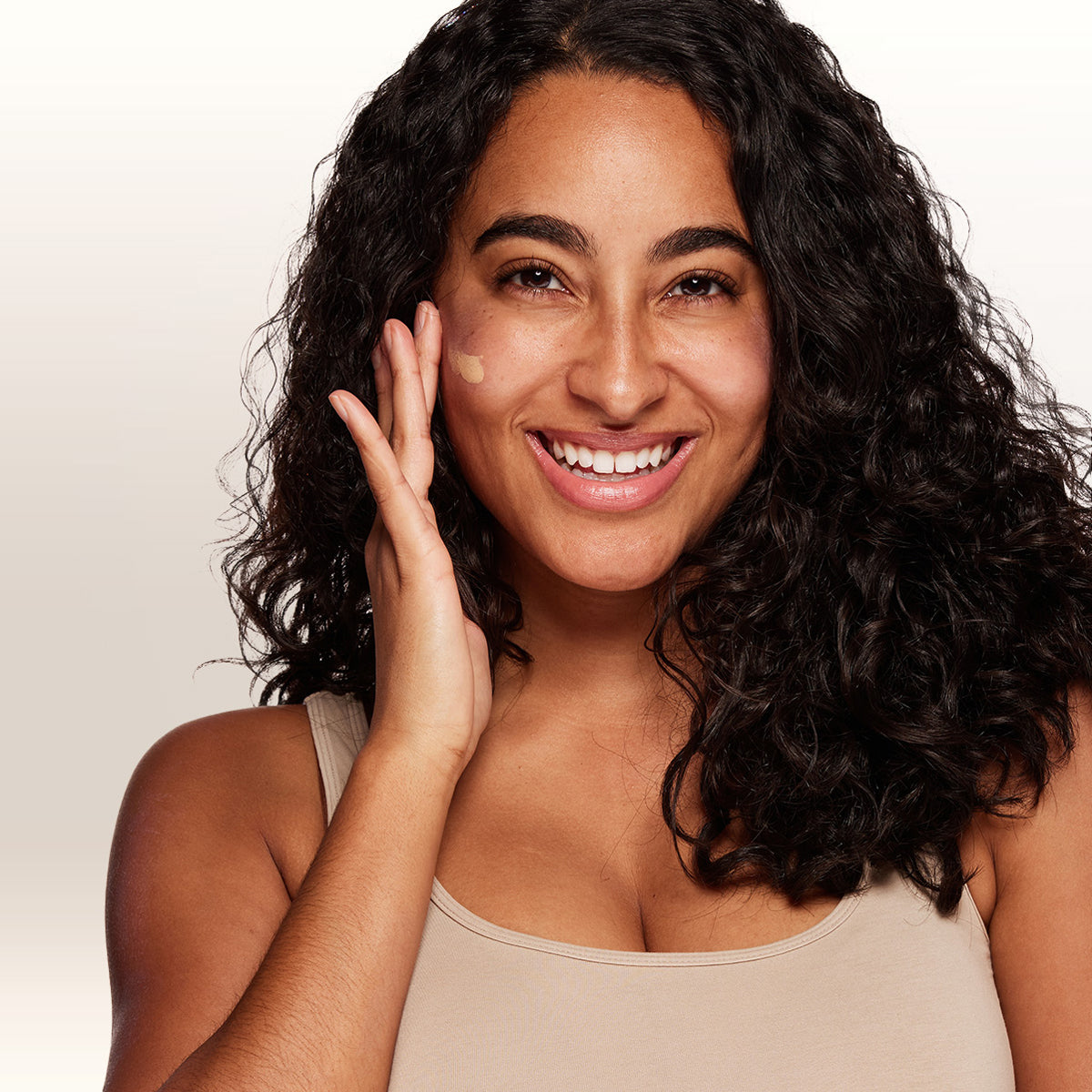 Sheer Genius SPF 50 Mineral Sunscreen + Moisture Tinted product details mineral sunscreen brush applicator